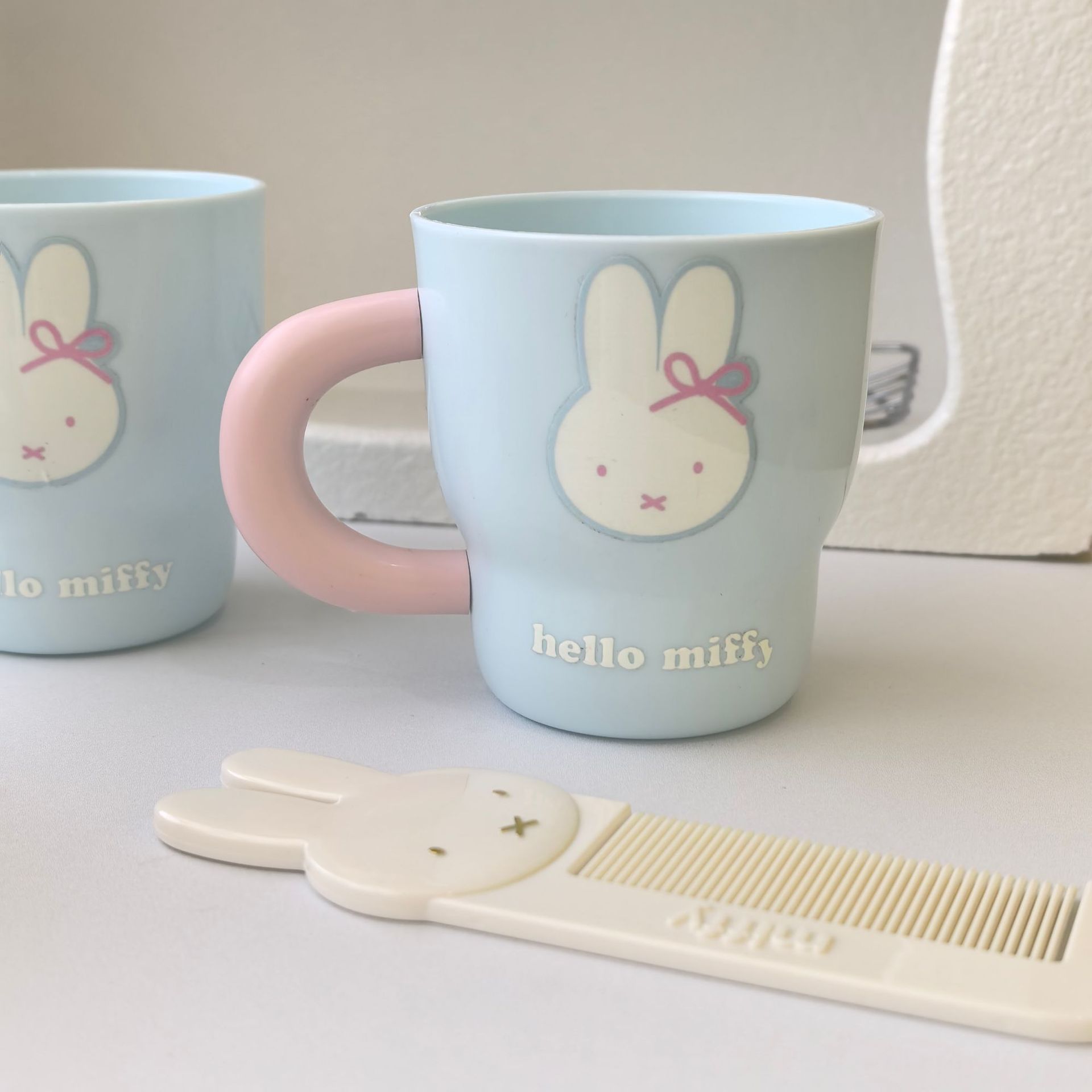 Miffy-Kaninchen-Cartoon-Muster – Home Bathroom Movie Bewertung und Preis